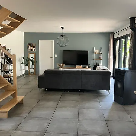 Maison Individuelle Pour 8 Personnes * Étival-lès-Le Mans